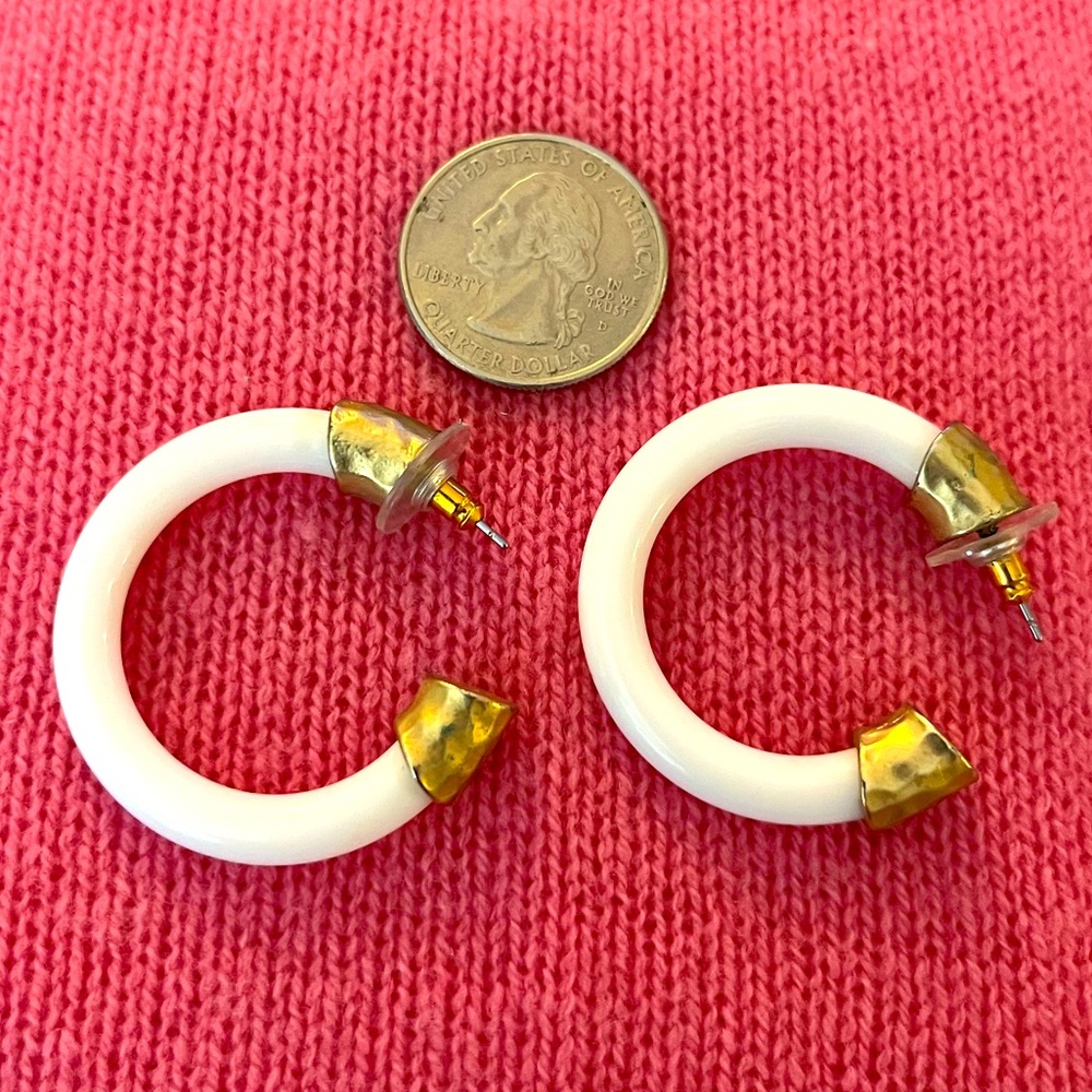 Vintage Gold and White Hoop Earrings - Picture 14 of 16
